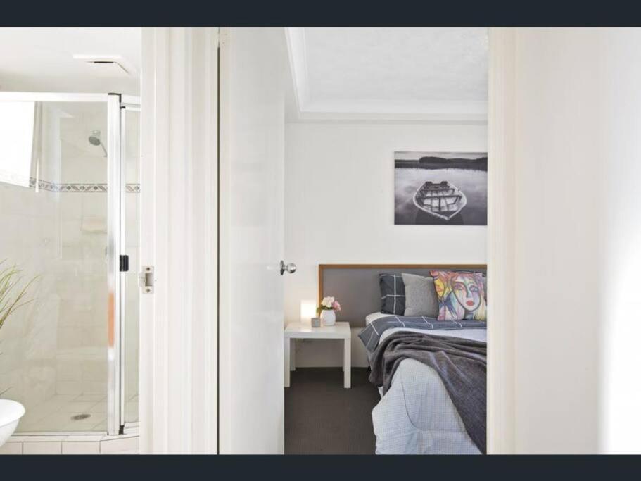 2 Bedroom Palazzo Colonnades *